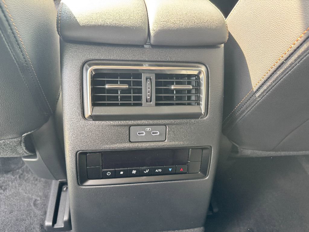New 2025 MAZDA CX-70 3.3 Turbo w/ Preferred Package image 16