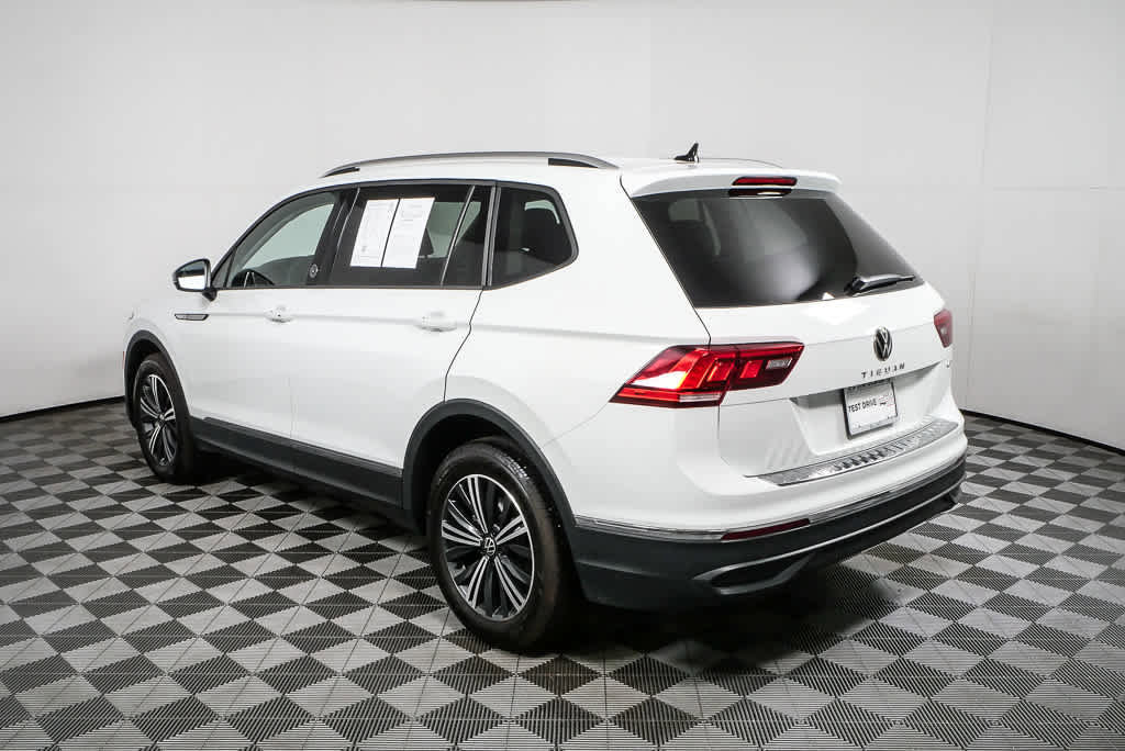 Certified 2024 Volkswagen Tiguan Wolfsburg Edition AWD/4WD image 31