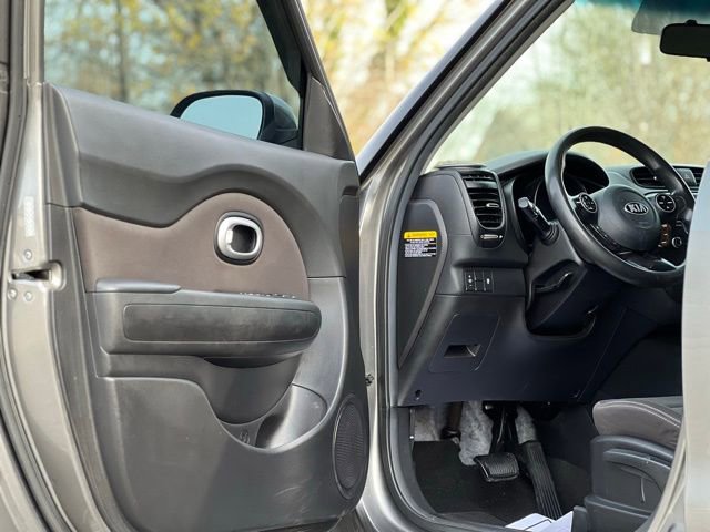 Used 2017 Kia Soul image 9
