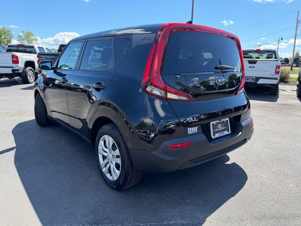 Used 2021 Kia Soul LX FWD image 5