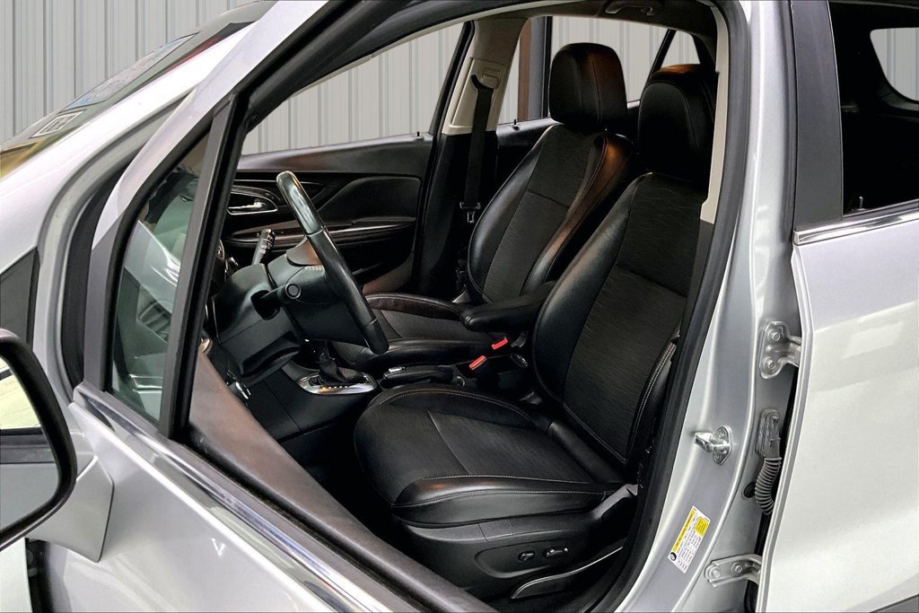 Used 2016 Buick Encore FWD image 20