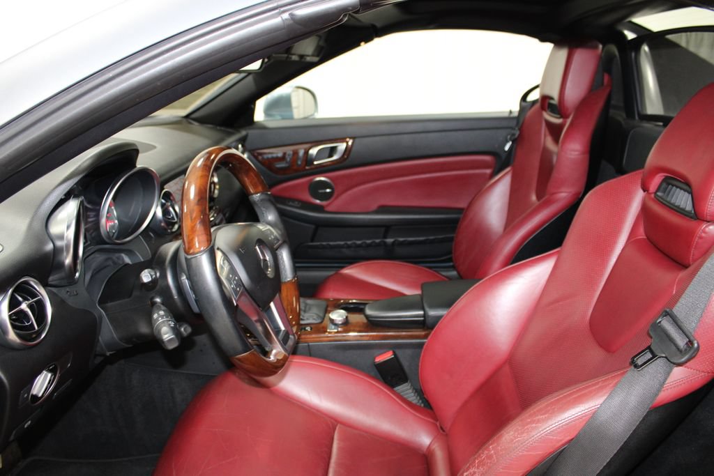 Used 2012 Mercedes-Benz SLK 350 image 16
