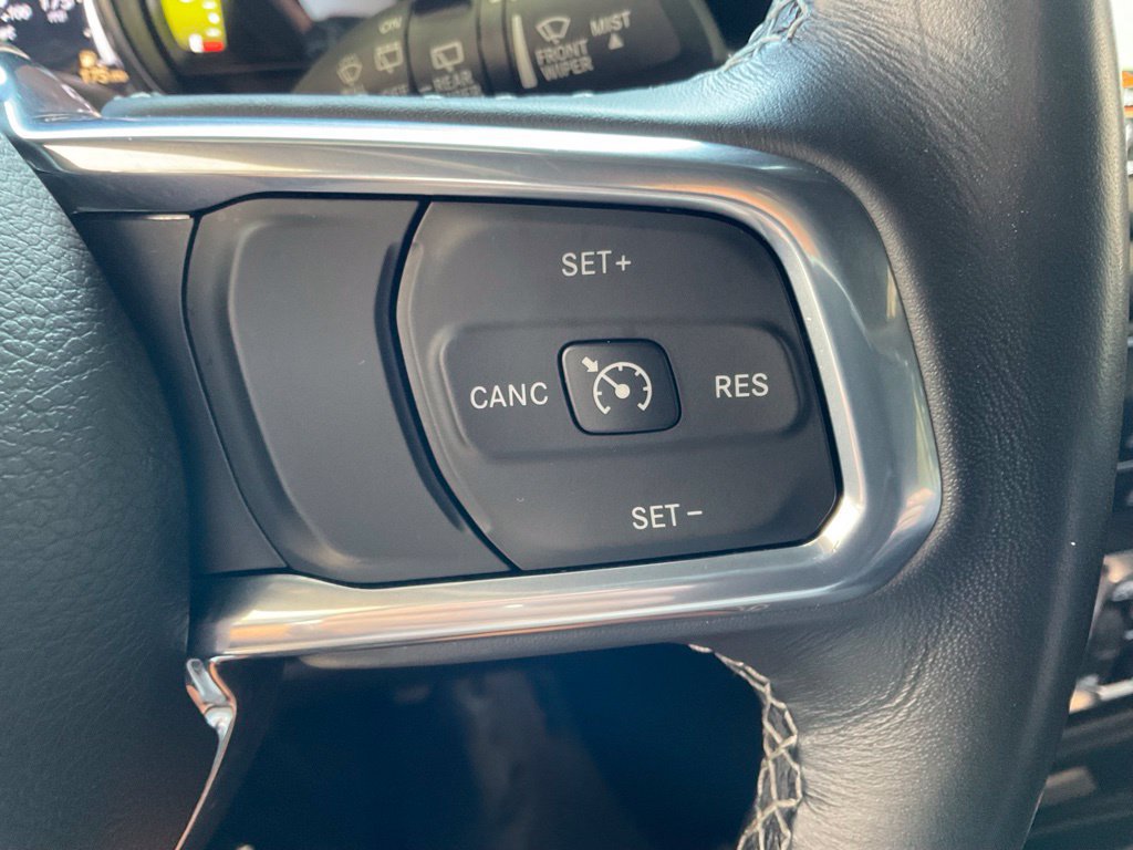 Used 2023 Jeep Wrangler Unlimited Sahara w/ Cold Weather Group AWD/4WD image 12