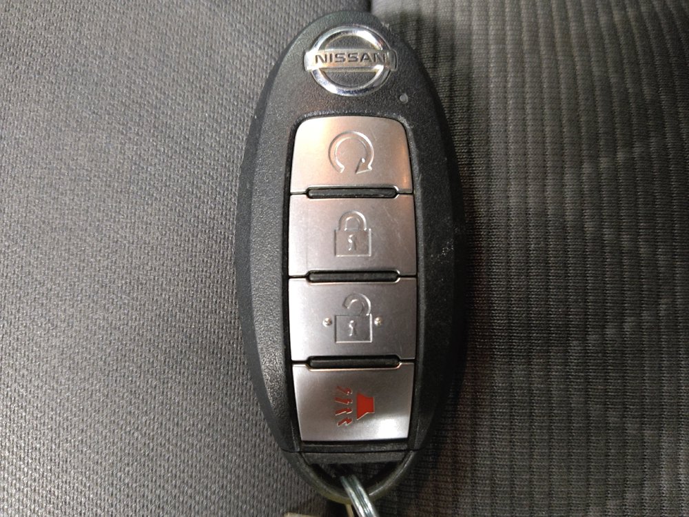 Used 2021 Nissan Titan SV w/ SV Convenience Package AWD/4WD image 32