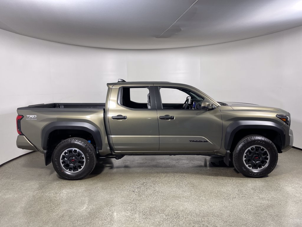 New 2026 Toyota Tacoma TRD Off-Road AWD/4WD image 2
