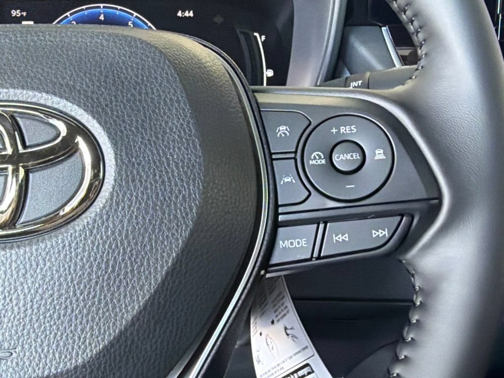 New 2026 Toyota Corolla SE FWD image 21