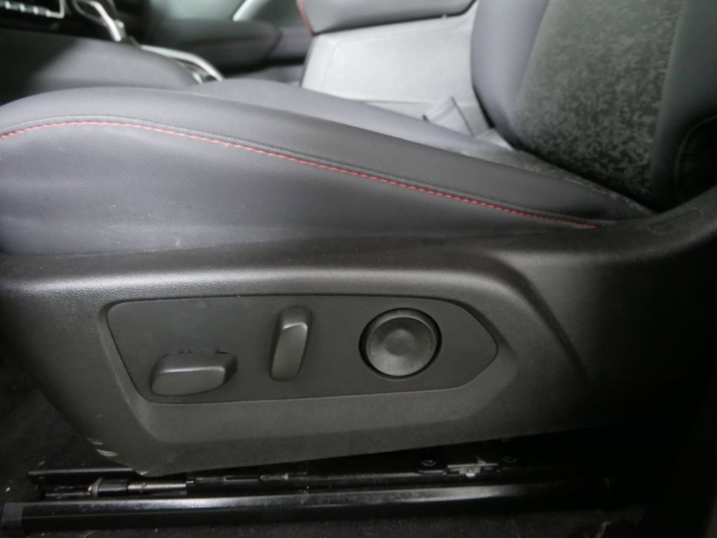 Used 2024 Chevrolet Colorado Z71 w/ Z71 Convenience Package 2 image 14