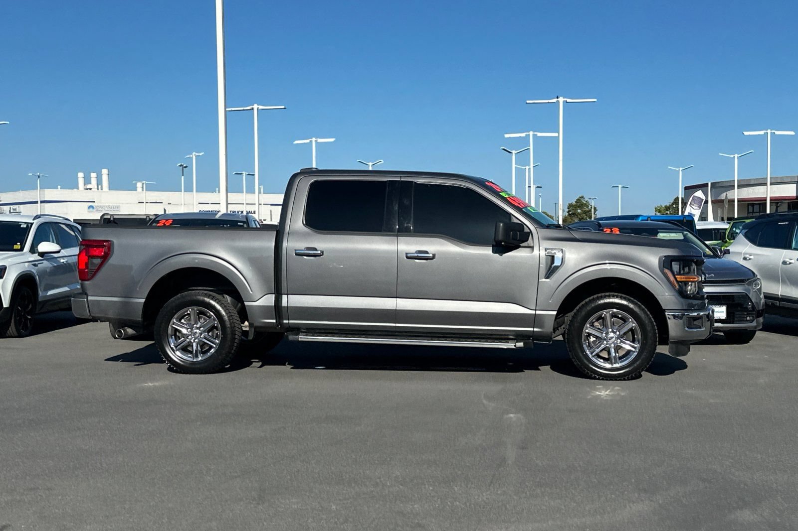 Used 2024 Ford F150 XLT RWD image 3
