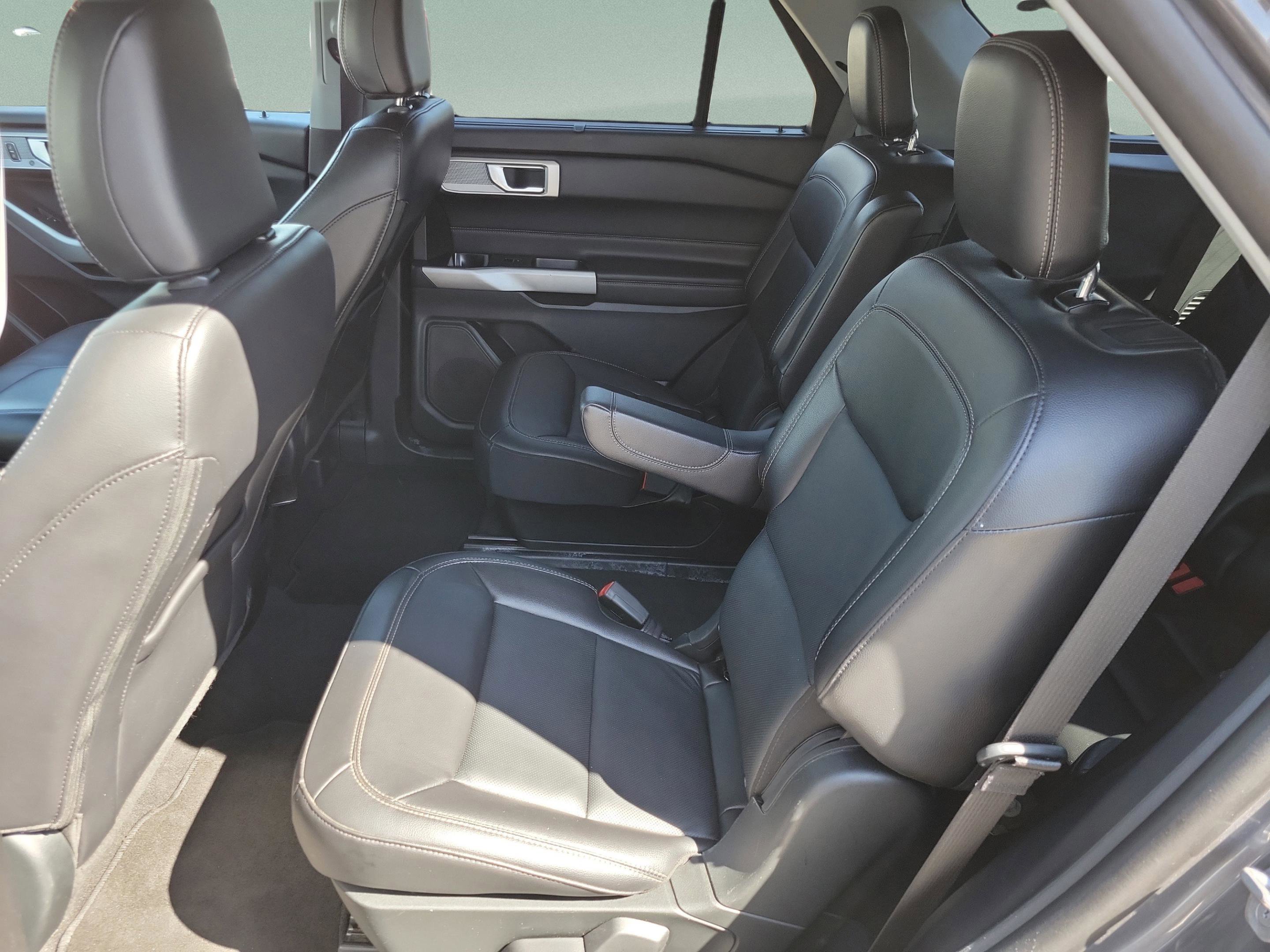 Used 2023 Ford Explorer Limited w/ Equipment Group 301A image 24