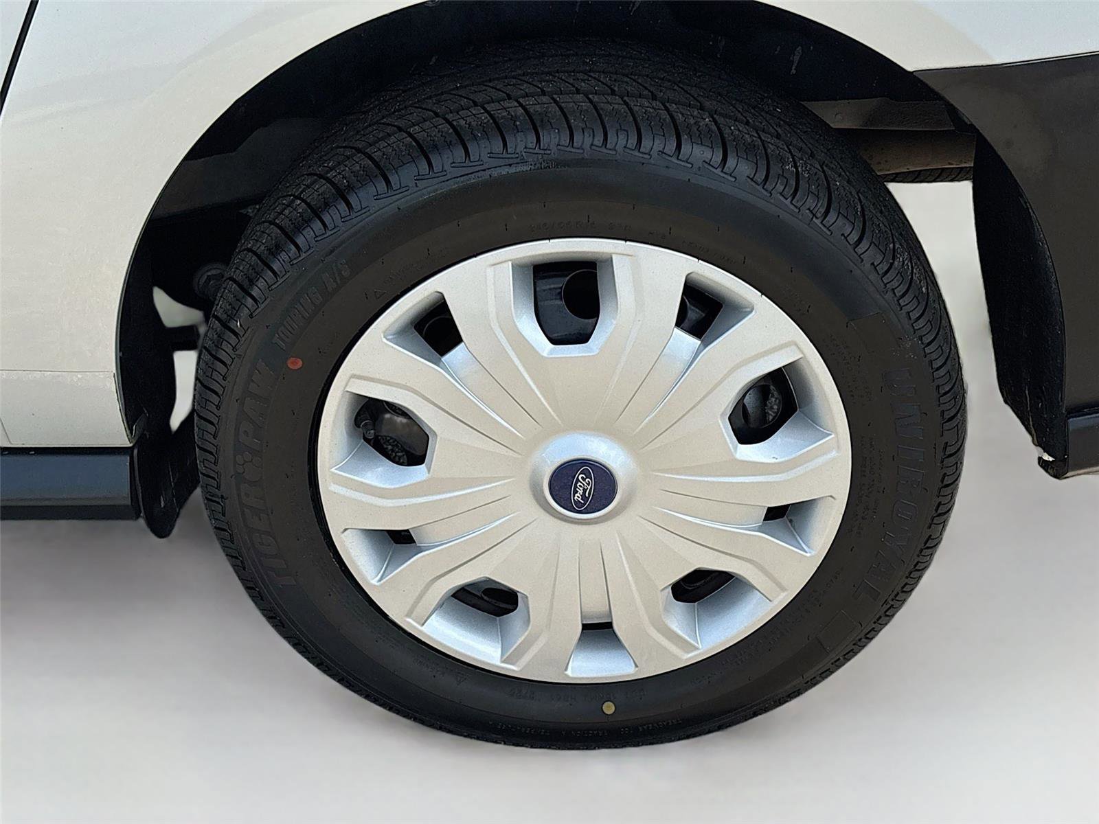 Used 2019 Ford Transit Connect XL image 26