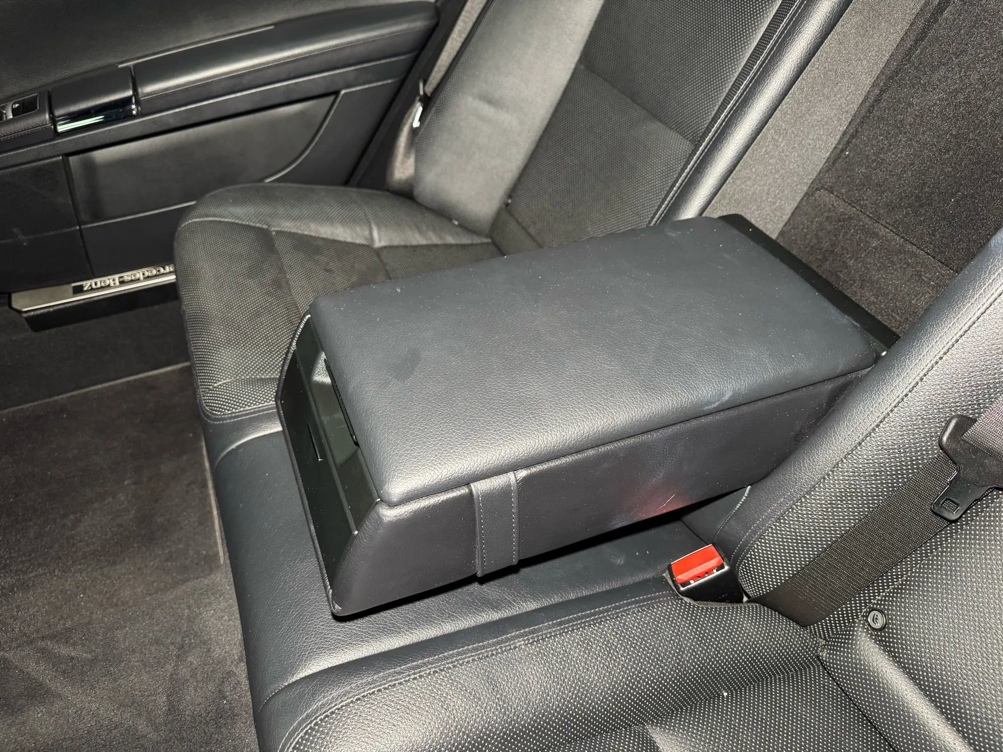 Used 2013 Mercedes-Benz S 550 image 23