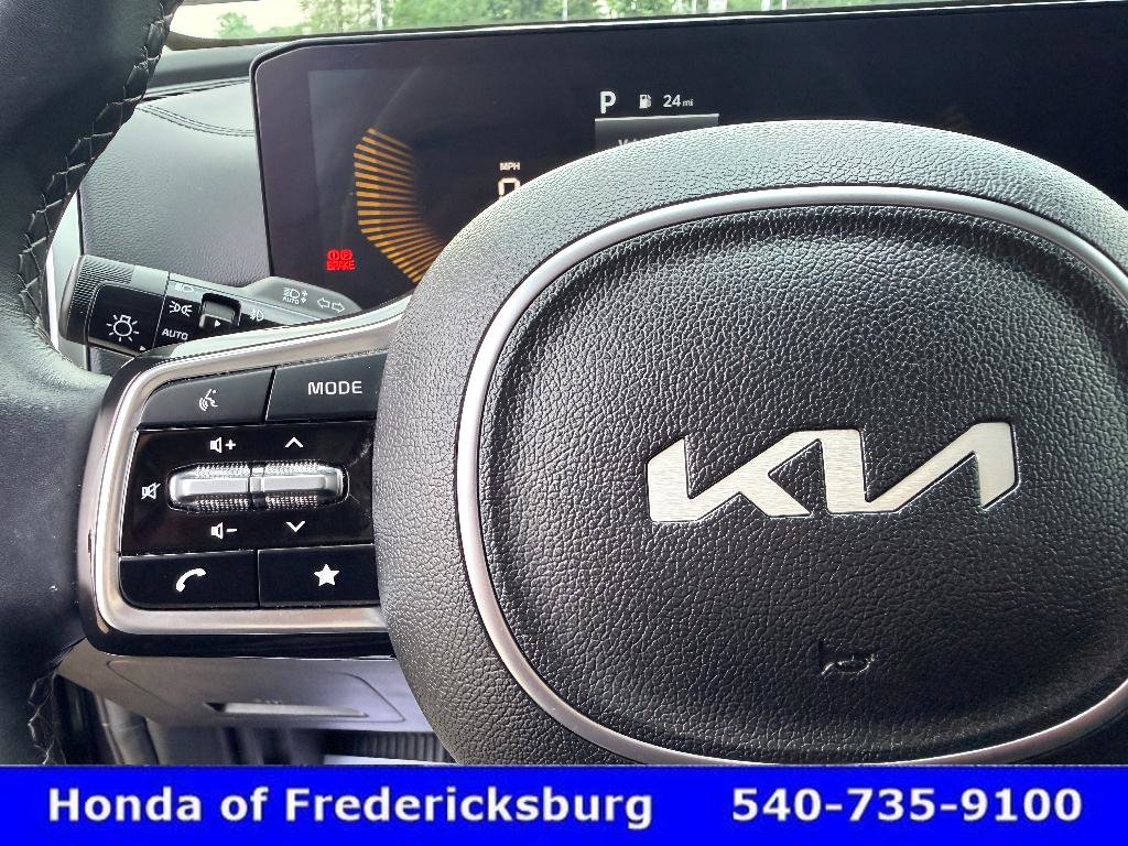 Used 2025 Kia Sorento EX w/ Panoramic Sunroof Package FWD image 35