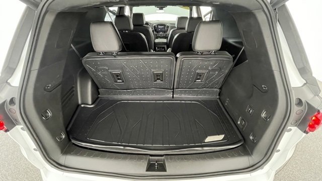 Used 2024 Chevrolet Traverse High Country image 47