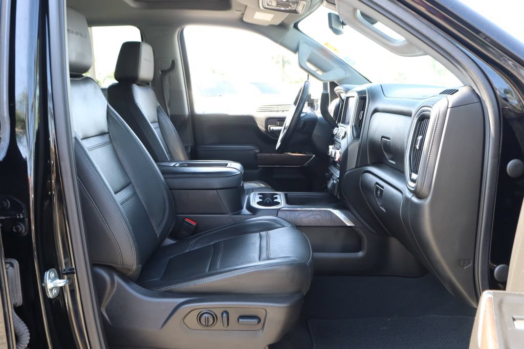Used 2022 GMC Sierra 3500 Denali AWD/4WD image 43