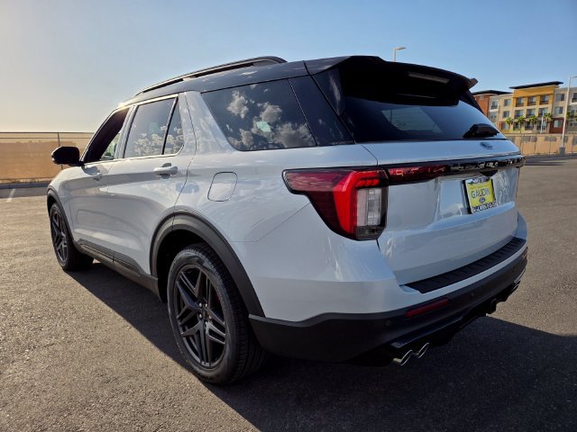 New 2026 Ford Explorer ST w/ Sun And Sound Package AWD/4WD image 3