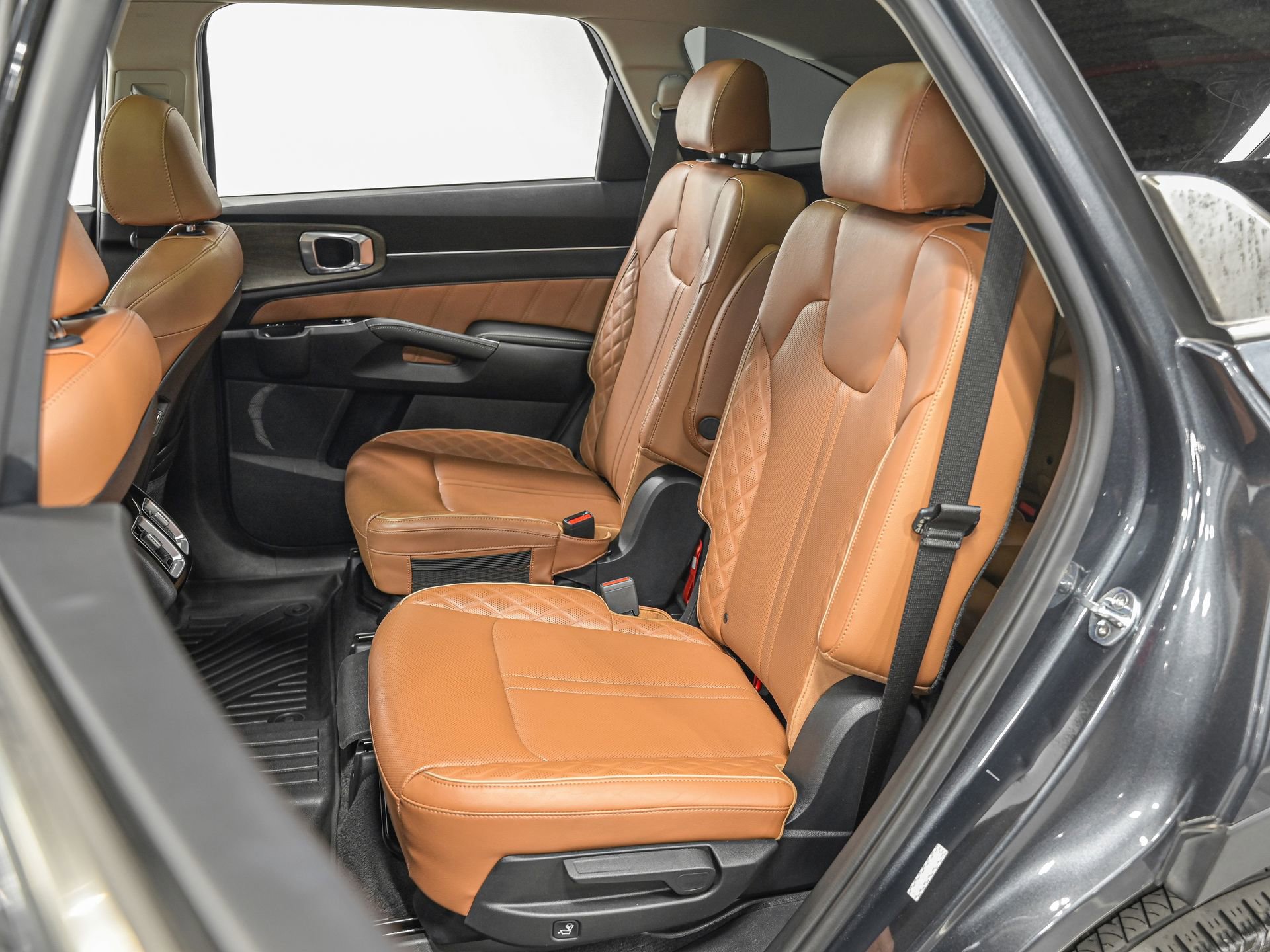 Used 2021 Kia Sorento SX Prestige image 28