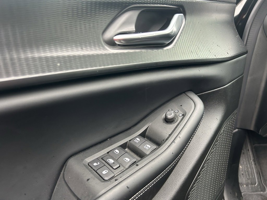 Used 2025 Jeep Grand Cherokee L Laredo w/ Luxury Tech Group I image 12