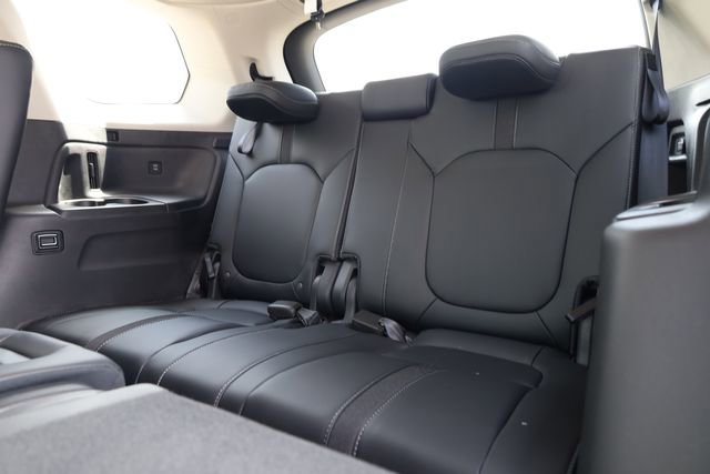 Used 2025 Honda Pilot EX-L image 31