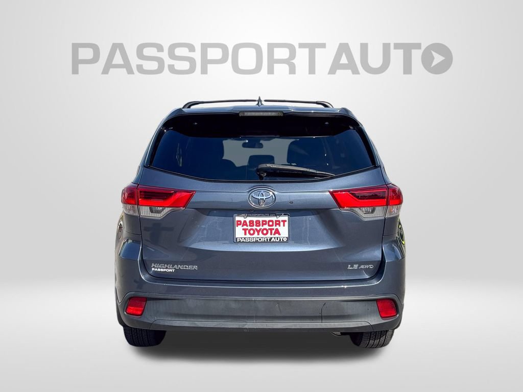 Used 2019 Toyota Highlander Plus AWD/4WD image 7