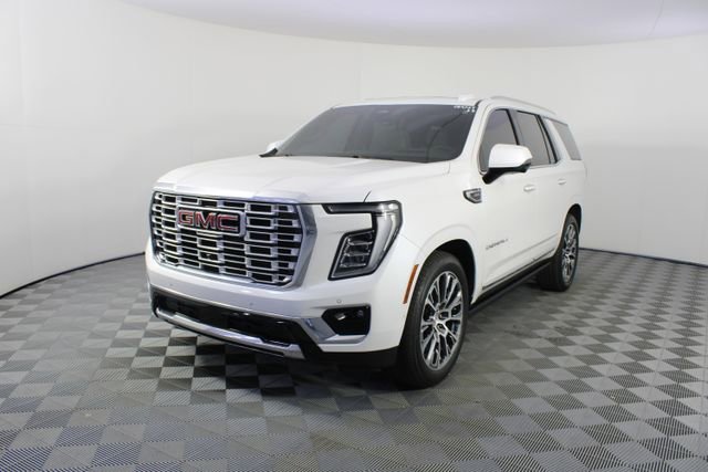 Used 2025 GMC Yukon Denali w/ Denali Reserve Package image 30