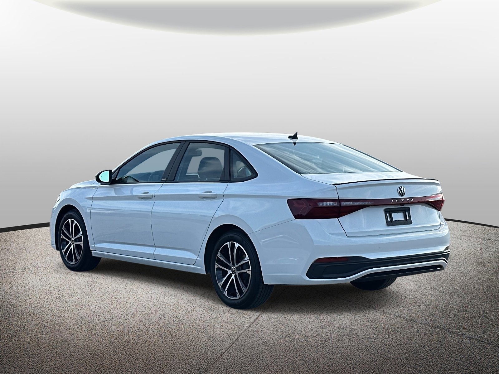 Used 2025 Volkswagen Jetta Sport image 4