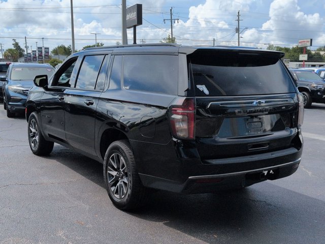 Used 2022 Chevrolet Suburban Z71 AWD/4WD image 8