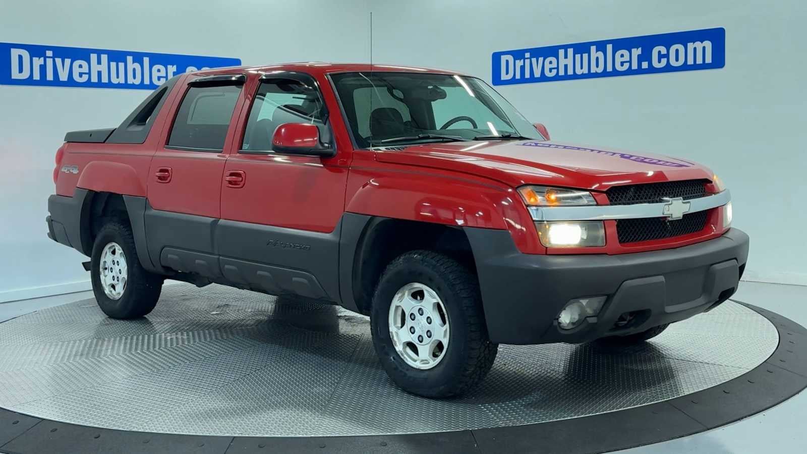 Used 2004 Chevrolet Avalanche 4x4 w/ Preferred Equipment Group image 2