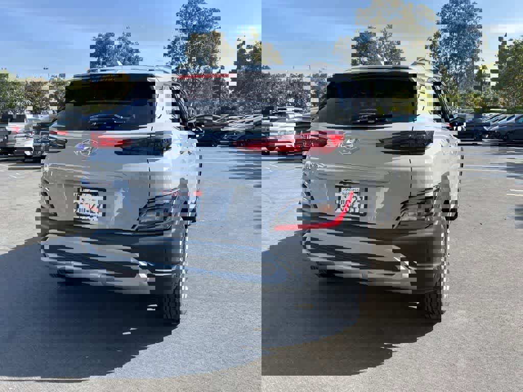 Used 2022 Hyundai Kona SEL w/ Cargo Package image 3