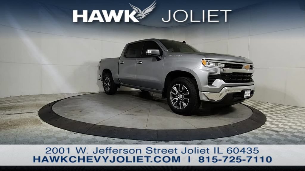 Used 2024 Chevrolet Silverado 1500 LT AWD/4WD image 2