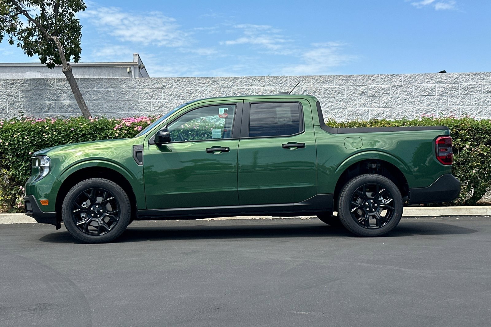 New 2025 Ford Maverick XLT w/ XLT Luxury Package image 7