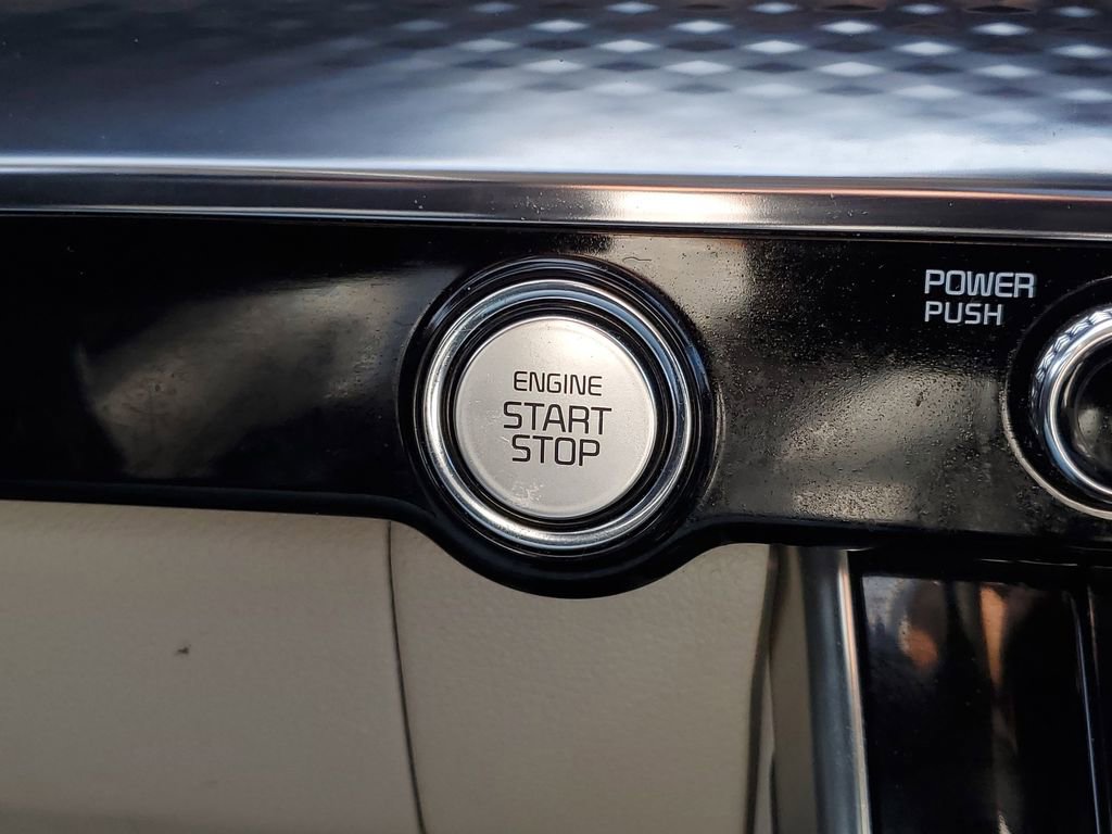 Used 2022 Kia Carnival SX Prestige image 20