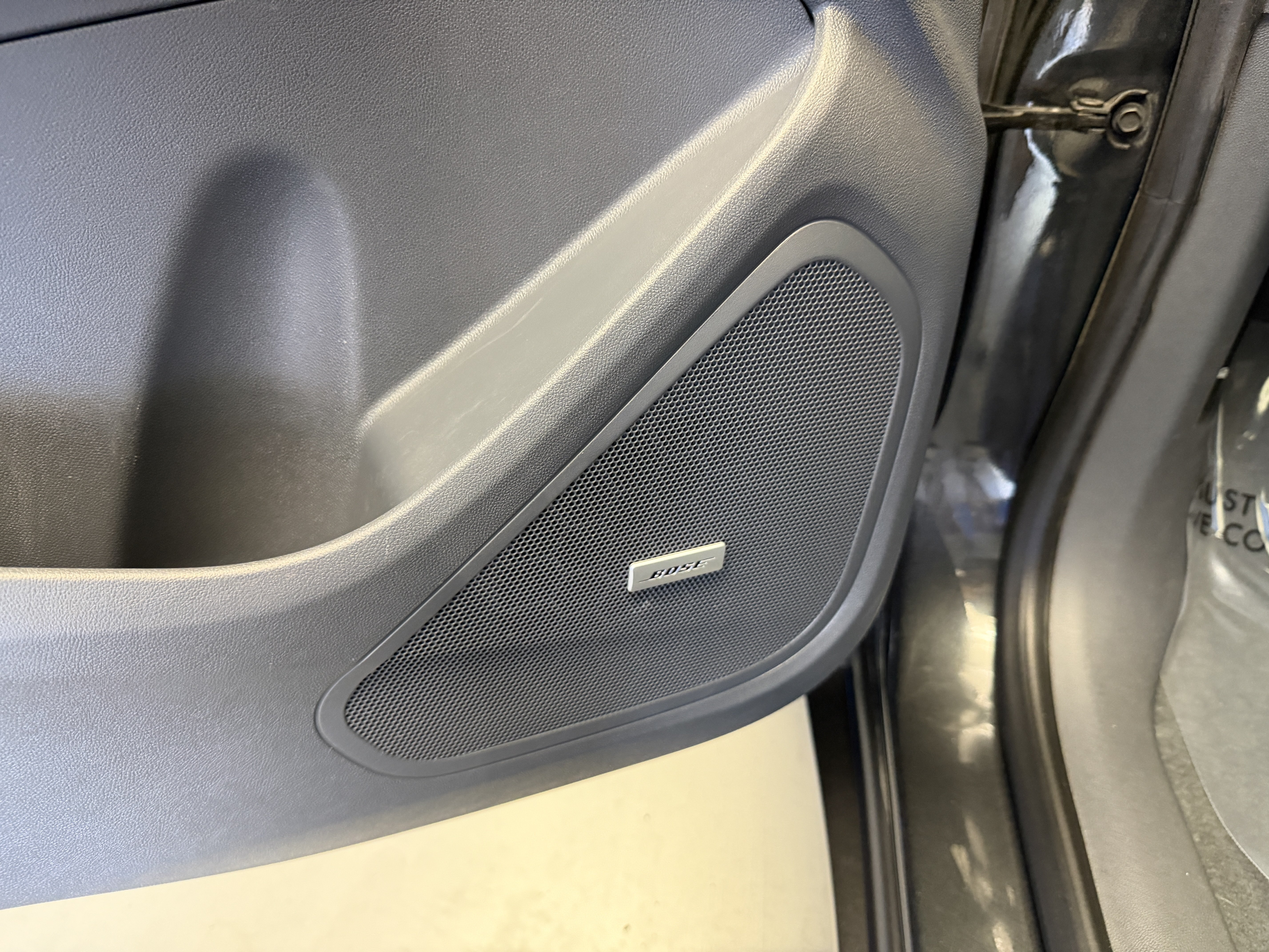 Used 2020 Chevrolet Bolt Premier w/ Infotainment Package FWD image 11
