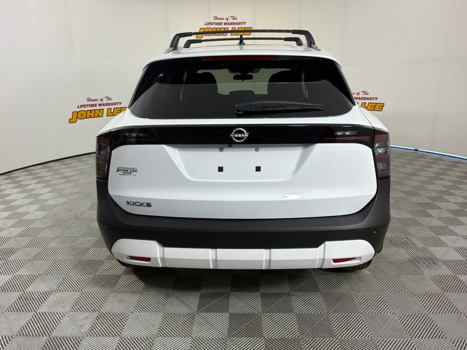 New 2026 Nissan Kicks SV w/ Cold Weather Package FWD image 4