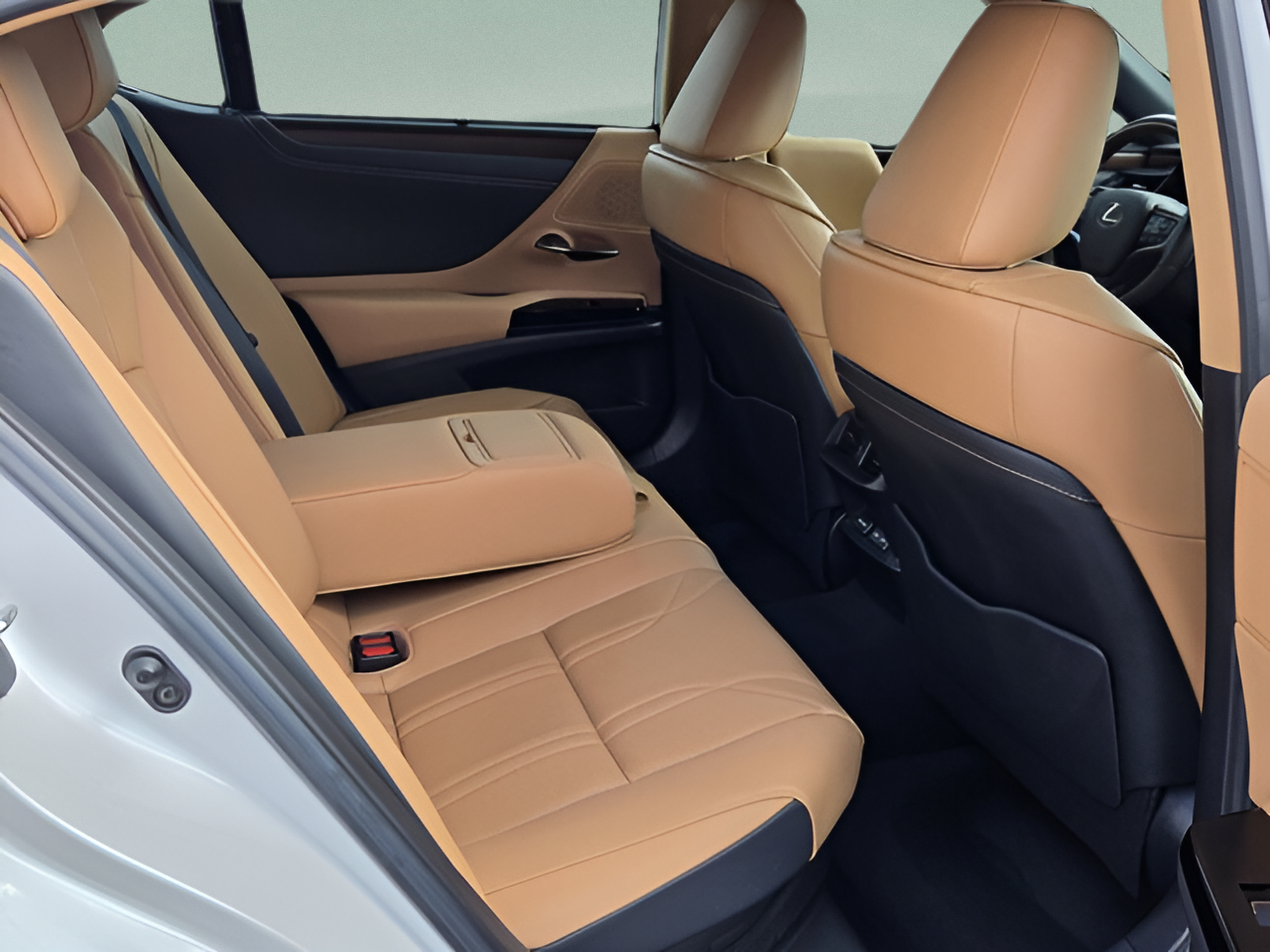 Certified 2023 Lexus ES 300h Ultra Luxury w/ Accessory Package (Z2) FWD image 15