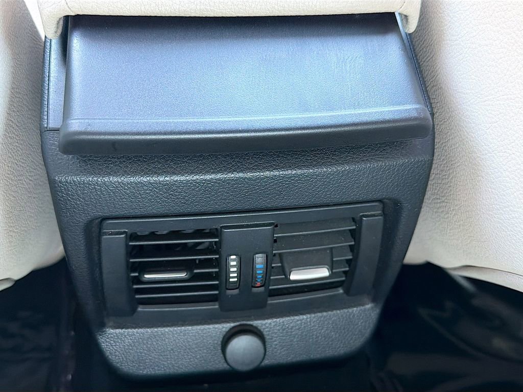 Used 2018 BMW 230i xDrive Convertible AWD/4WD image 18