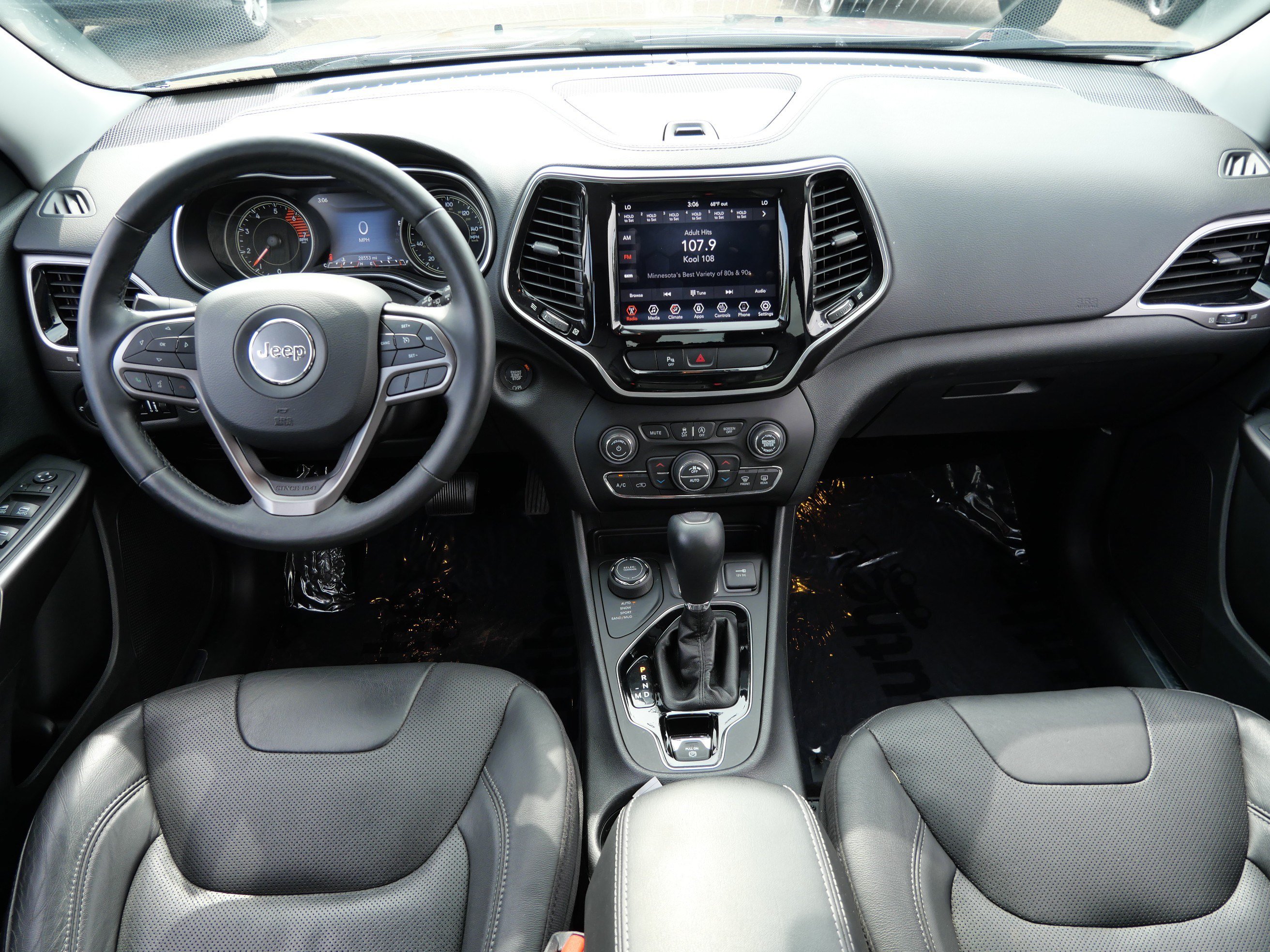 Used 2020 Jeep Cherokee Limited AWD/4WD image 10