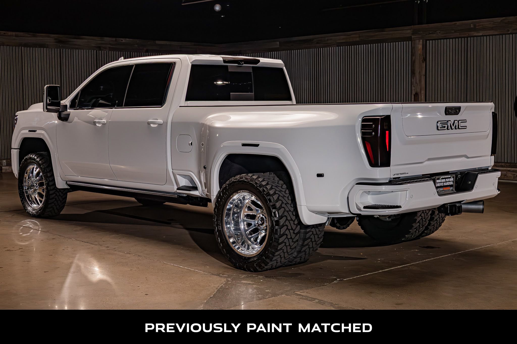 Used 2025 GMC Sierra 3500 Denali w/ Denali Reserve Package AWD/4WD image 6