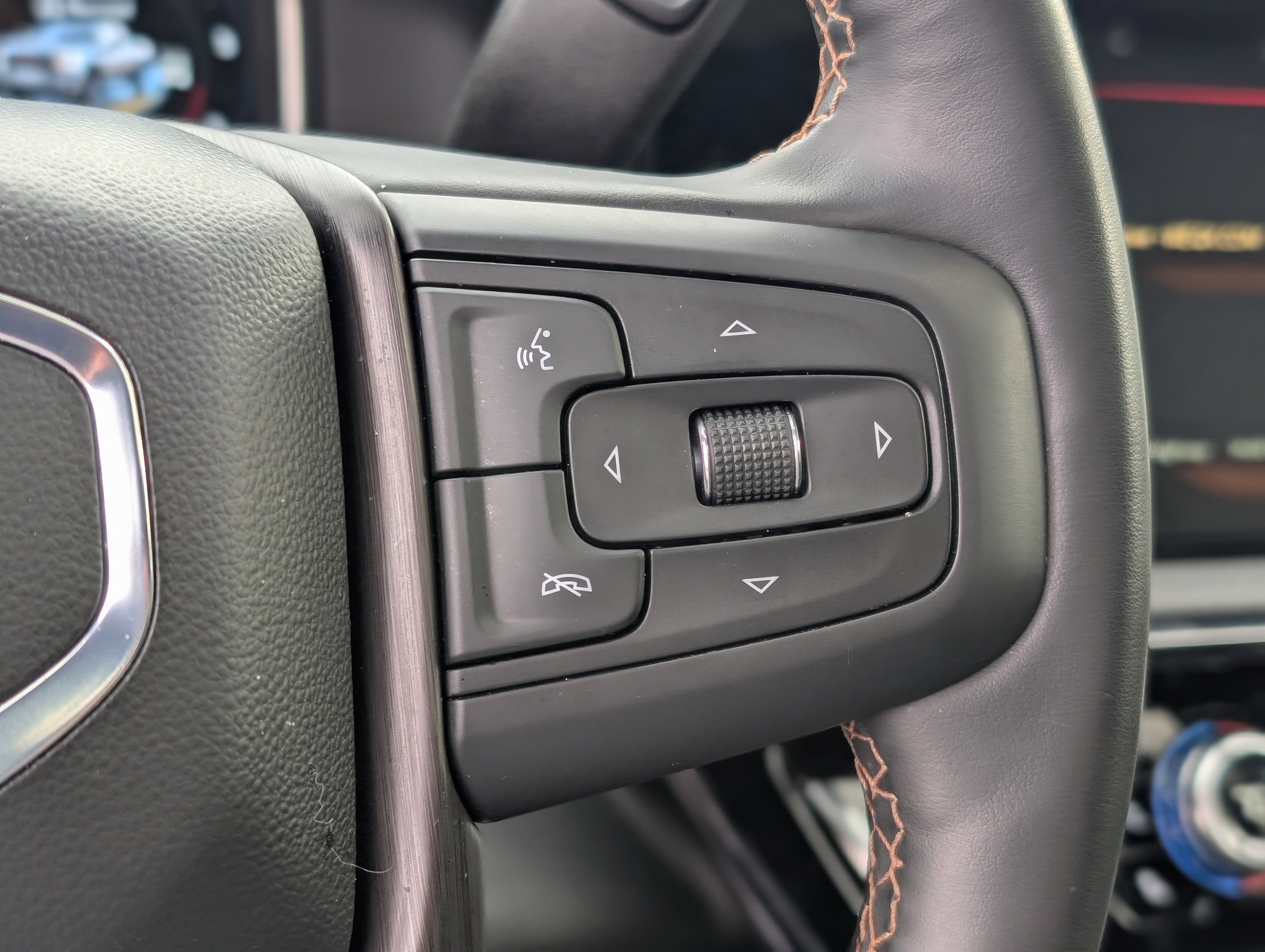 Used 2025 GMC Sierra 2500 AT4 w/ AT4 Premium Plus Package image 20