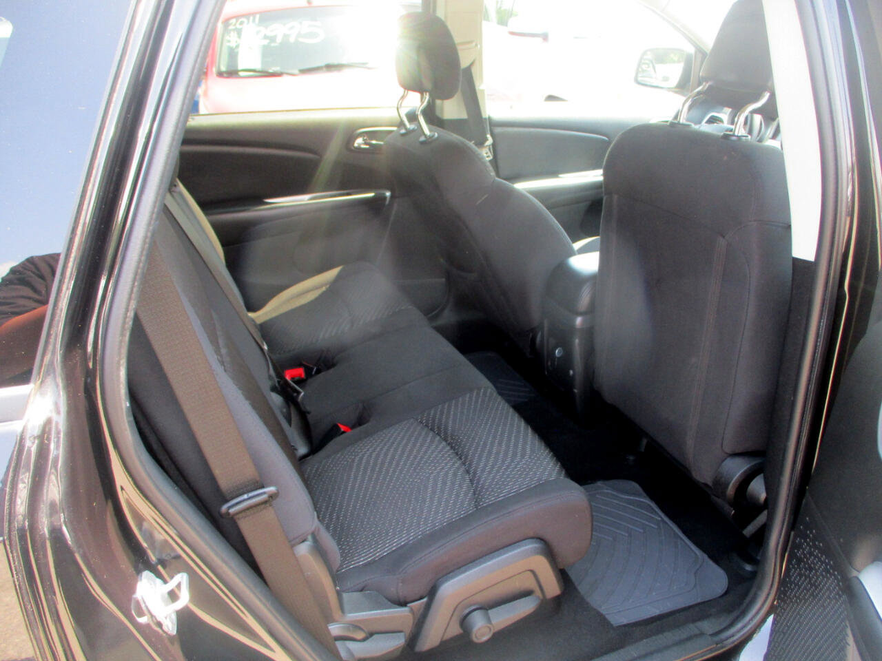 Used 2012 Dodge Journey SXT image 9