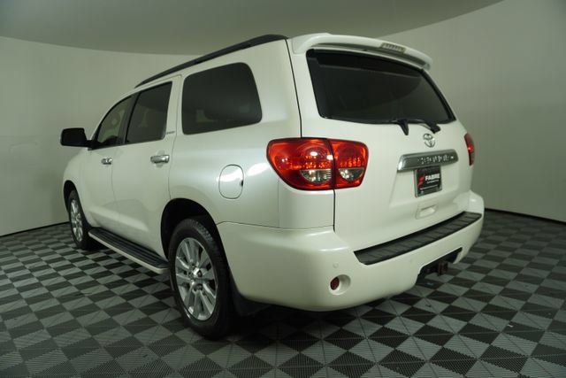 Used 2015 Toyota Sequoia Platinum RWD image 5