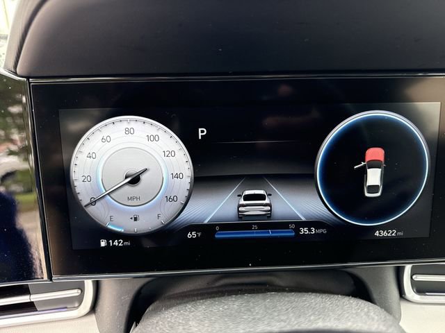 Used 2023 Hyundai Elantra Limited FWD image 15