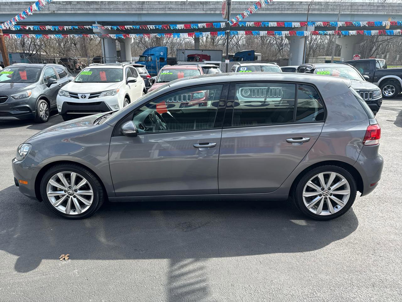 Used 2013 Volkswagen Golf TDI FWD image 7