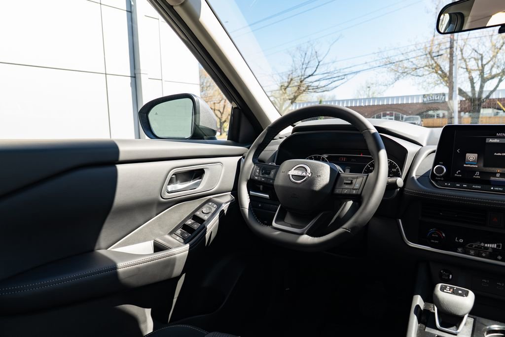 New 2026 Nissan Rogue SV FWD image 12