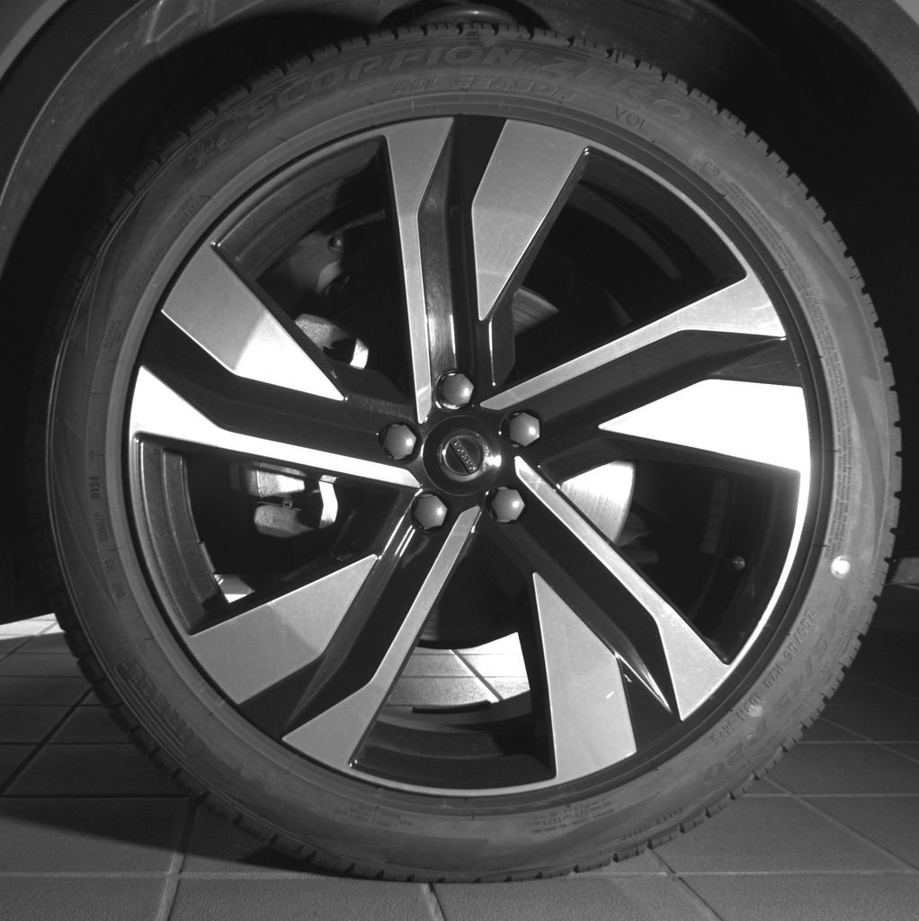 Used 2024 Volvo XC40 B5 Plus w/ Protection Package Premier AWD/4WD image 23