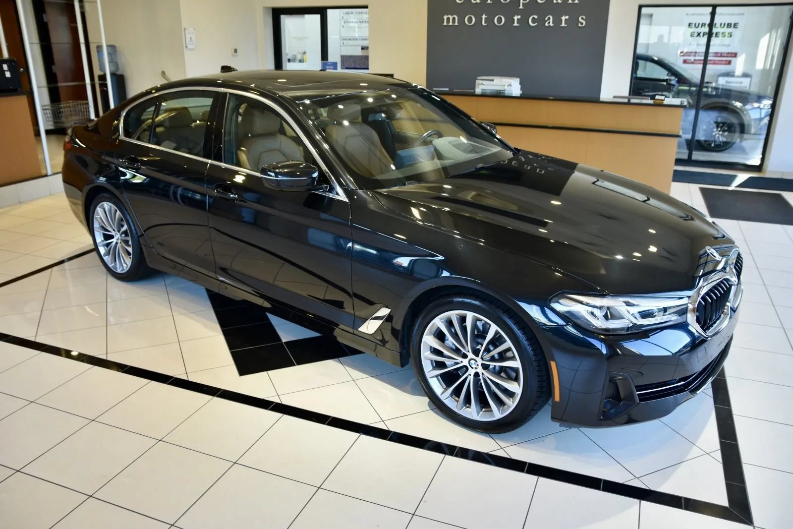 Used 2022 BMW 530i xDrive w/ Premium Package AWD/4WD image 7