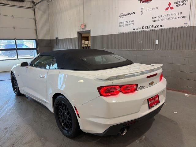 Used 2019 Chevrolet Camaro LT RWD image 9
