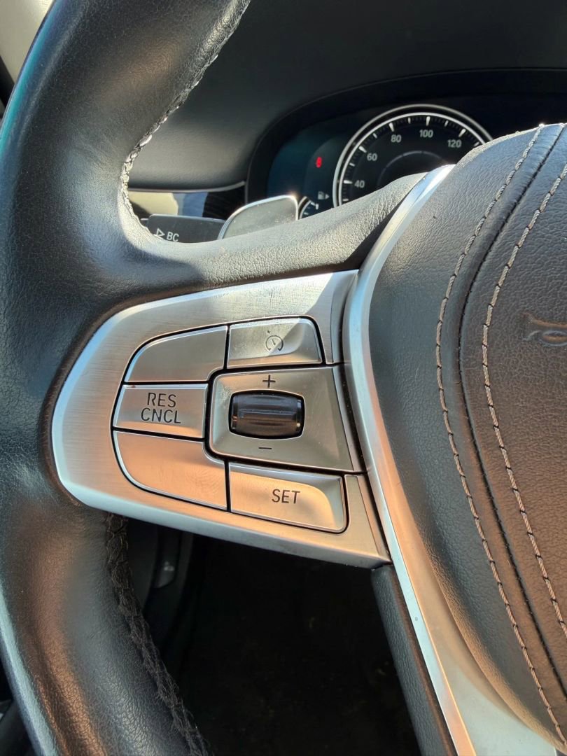 Used 2016 BMW 750i RWD image 24