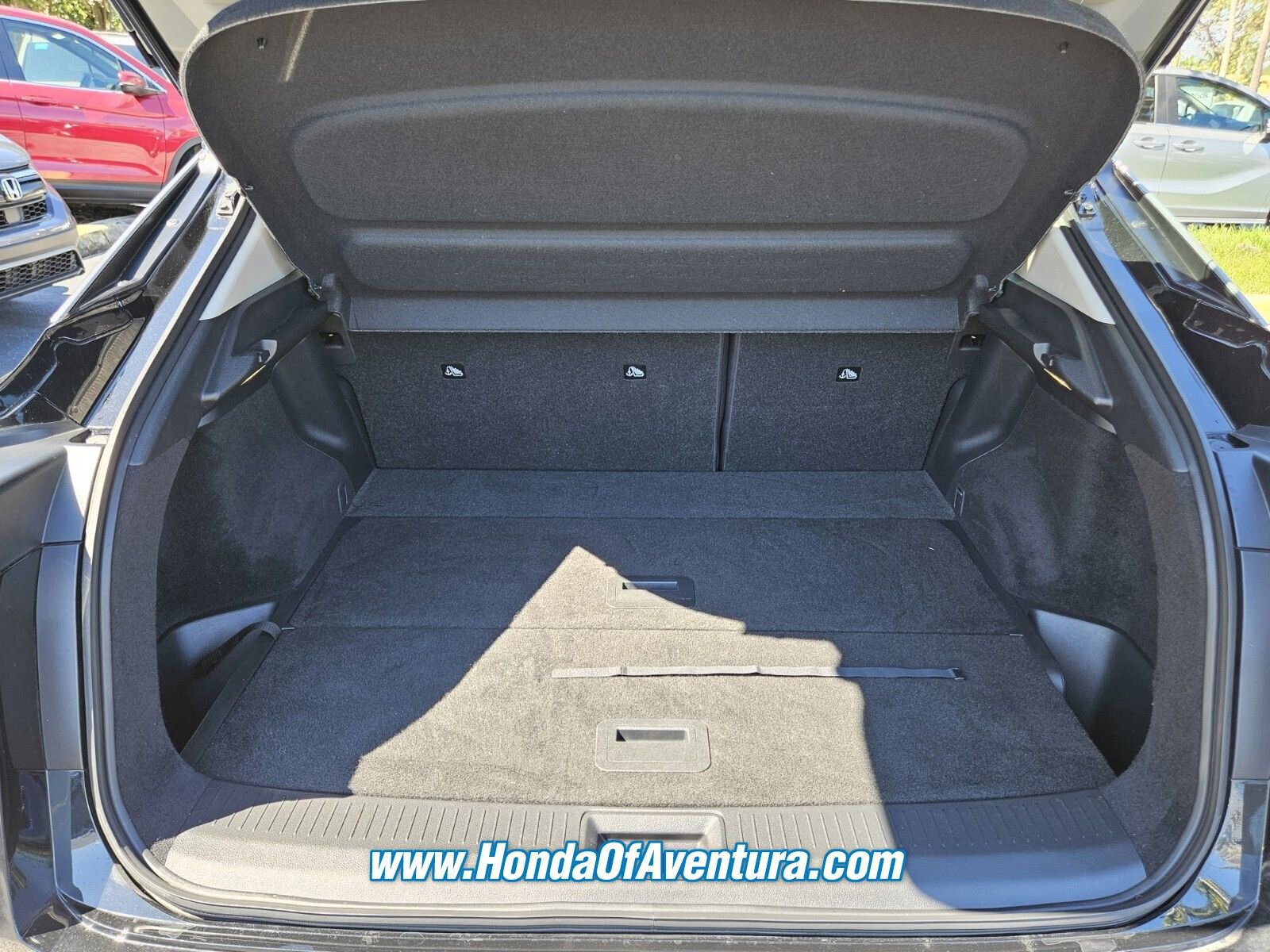 Used 2024 Nissan Ariya FWD image 10