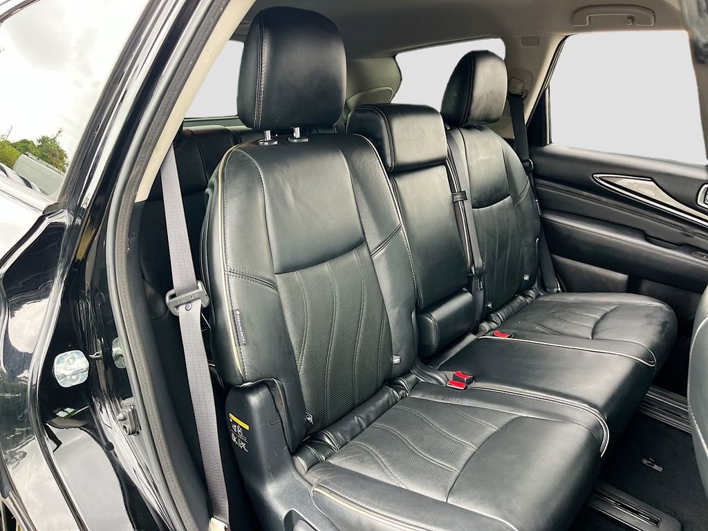 Used 2020 INFINITI QX60 Luxe w/ Essential Package FWD image 30