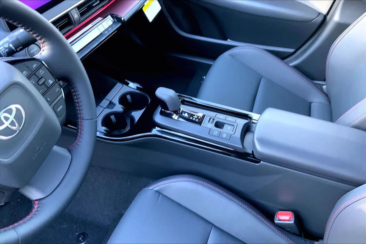 New 2026 Toyota Prius Plug-In Hybrid FWD image 7